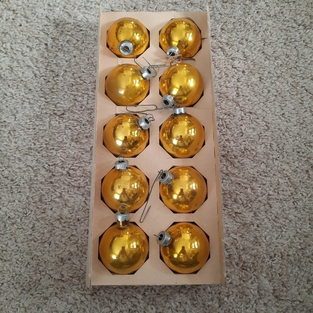 Vintage Mr. Christmas Metallic Gold 10 Piece Glass Ornaments Set Medium Bulbs
